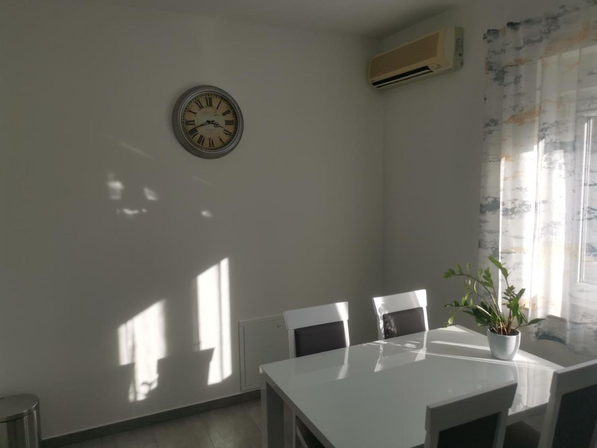 Apartman Marie Cavle ภายนอก รูปภาพ