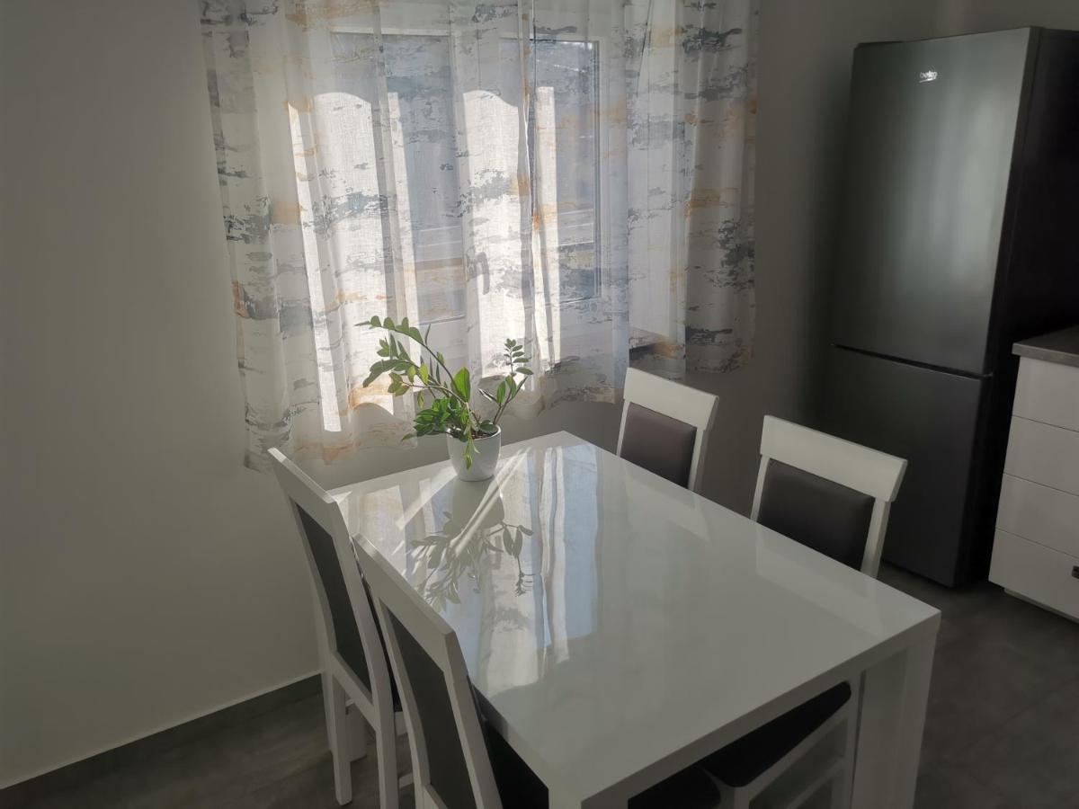 Apartman Marie Cavle ภายนอก รูปภาพ